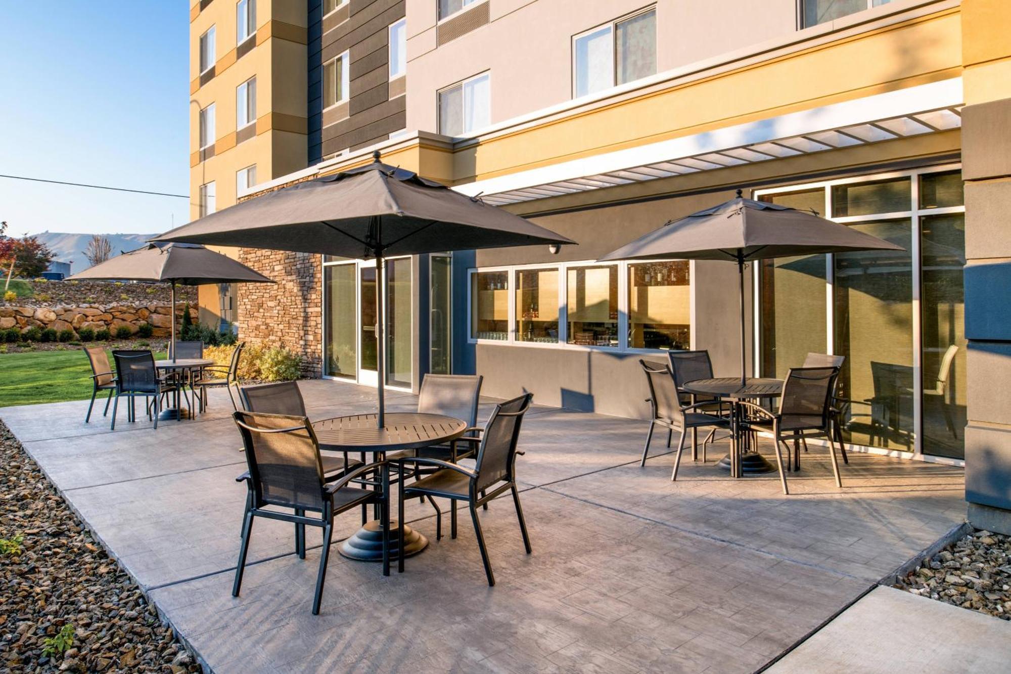 Fairfield Inn & Suites By Marriott Уэнатчи Экстерьер фото