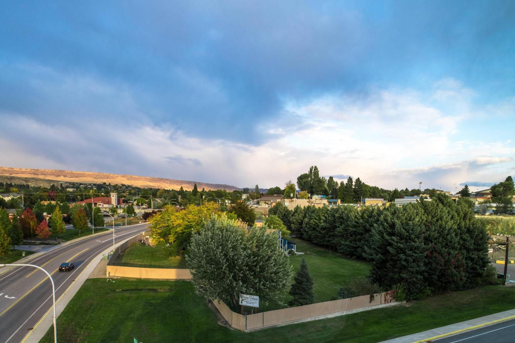 Fairfield Inn & Suites By Marriott Уэнатчи Экстерьер фото